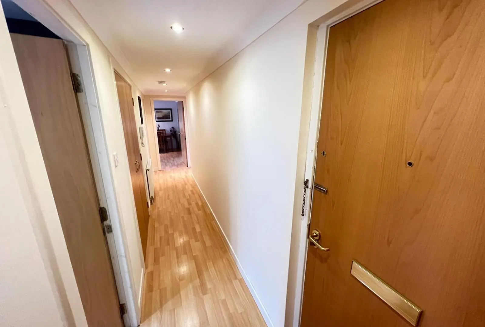 Lovely Two-Bed Apt Aberdeen 0*,  Wielka Brytania